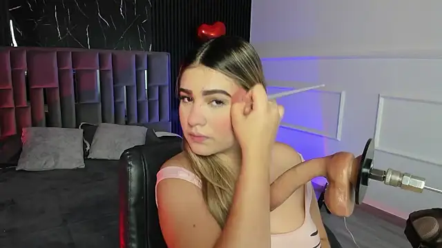 Snapshot of Liiahfontaine chatting on 02/20/26, 11:23 Liiahfontaine online show from 02/20/26, 11:23