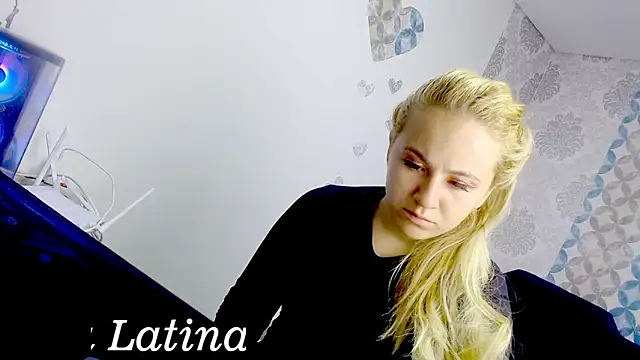 Snapshot of Angellatina17 chatting on 03/02/26, 02:13 Angellatina17 online show from 03/02/26, 02:13