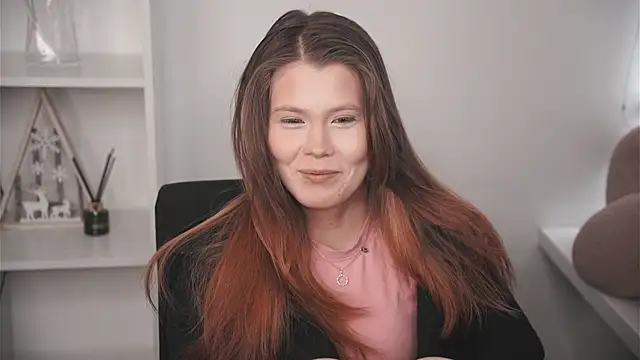 Snapshot of MarnieWootan chatting on 02/25/26, 04:45 MarnieWootan online show from 02/25/26, 04:45