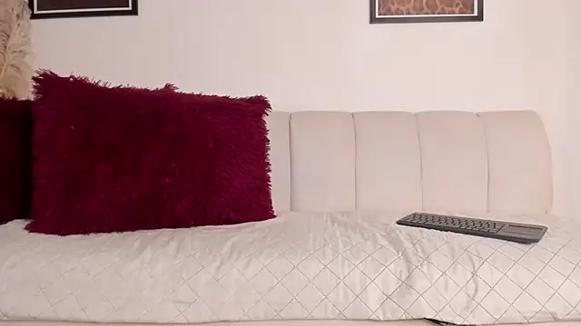 Naomi bennet online show from 03/05/26, 10:23