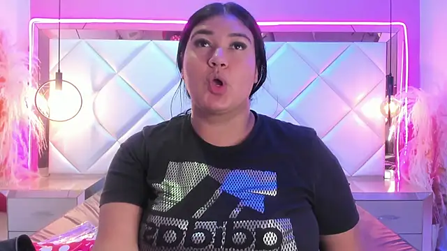 Dojaaiisha online show from 03/20/26, 12:44