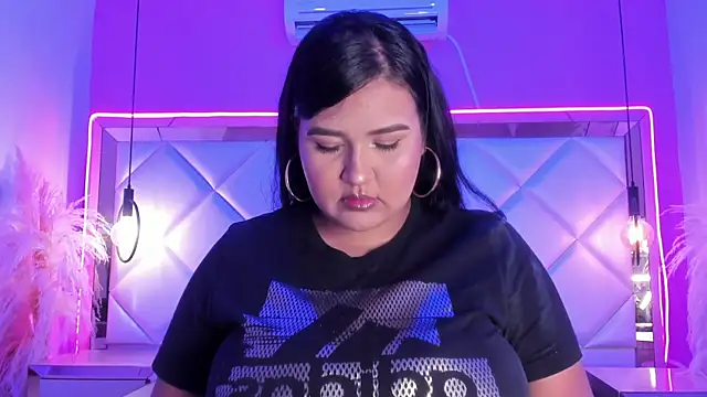 Dojaaiisha online show from 02/11/26, 12:10