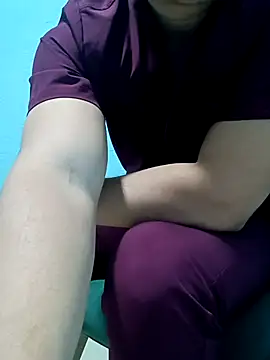 Snapshot of Ryzca chatting on 02/05/26, 01:12 Ryzca online show from 02/05/26, 01:12