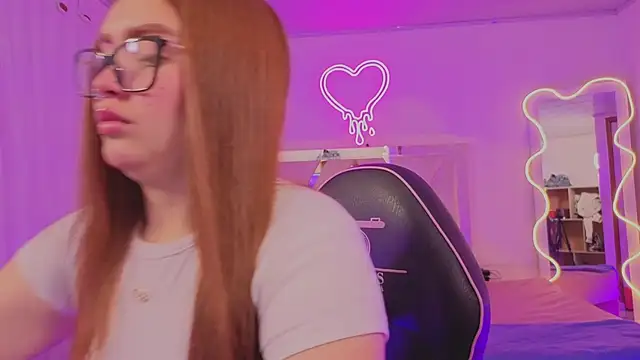 SABRIINA TAY online show from 02/12/26, 11:54