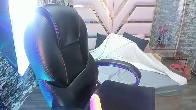 Shara Oz online show from 03/02/26, 05:08