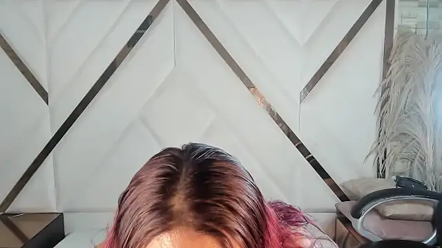 Shara Oz online show from 02/15/26, 03:40