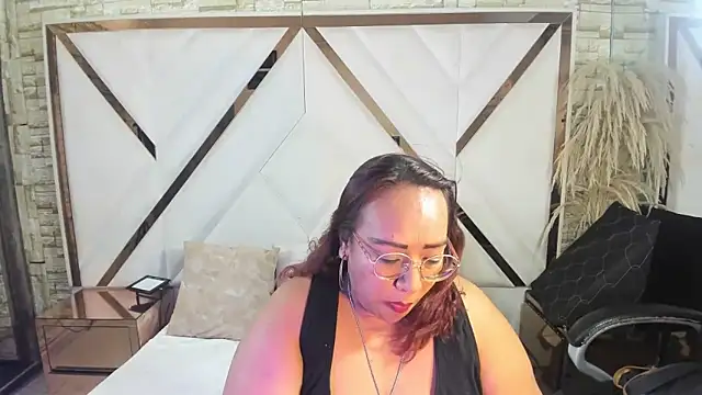 Shara Oz online show from 04/04/26, 02:51