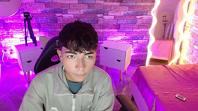 osamu tay online show from 02/27/26, 11:43