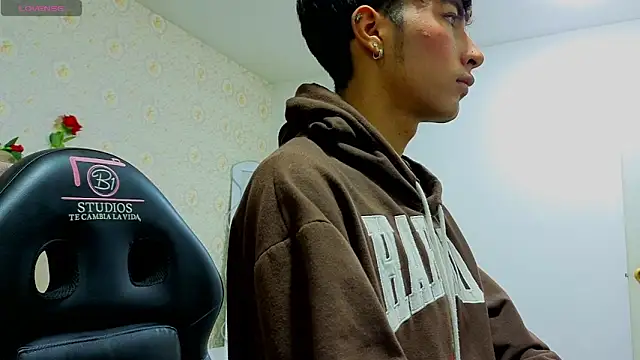 osamu tay online show from 05/07/26, 03:22