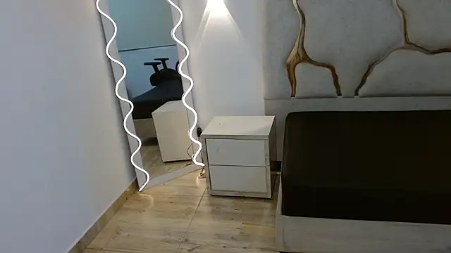 TINY TAY online show from 03/04/26, 11:40