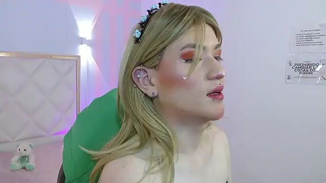 Snapshot of NOOAH_TAY chatting on 02/11/26, 07:14 NOOAH TAY online show from 02/11/26, 07:14