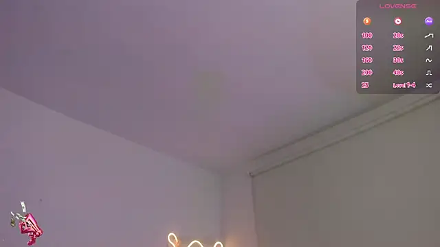 Snapshot of Laulin_tay chatting on 07/18/26, 03:37 Laulin tay online show from 07/18/26, 03:37