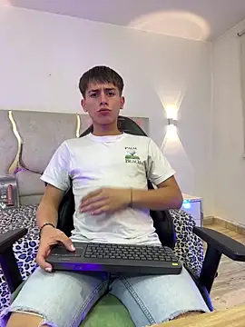 EVAN TAY online show from 02/10/26, 03:05