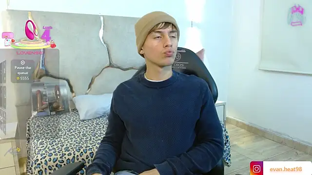 EVAN TAY online show from 04/09/26, 03:08