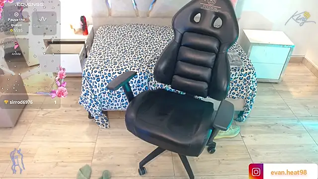 EVAN TAY online show from 02/03/26, 06:22