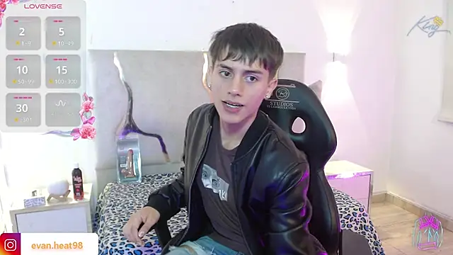 EVAN TAY online show from 02/16/26, 03:16