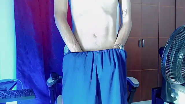 Snapshot of Johnny_cagee_ chatting on 02/05/26, 01:12 Johnny cagee online show from 02/05/26, 01:12