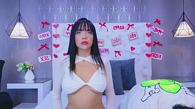 Snapshot of MadyAndEthan chatting on 02/15/26, 04:02 MadyAndEthan online show from 02/15/26, 04:02