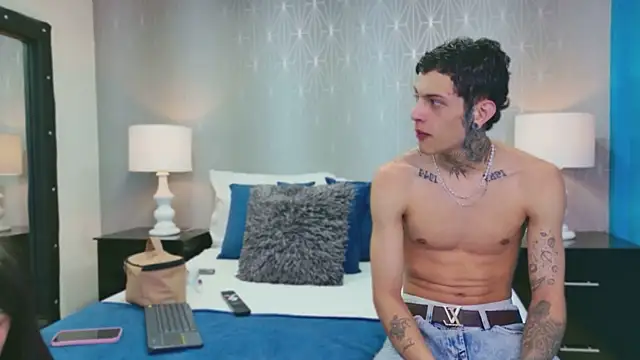 MadyAndEthan online show from 04/08/26, 12:50