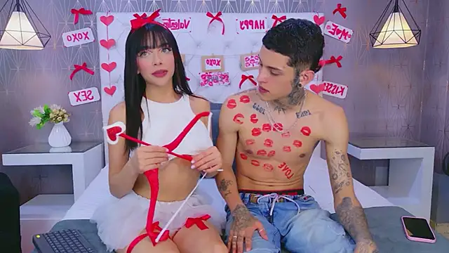 Snapshot of MadyAndEthan chatting on 02/14/26, 04:56 MadyAndEthan online show from 02/14/26, 04:56