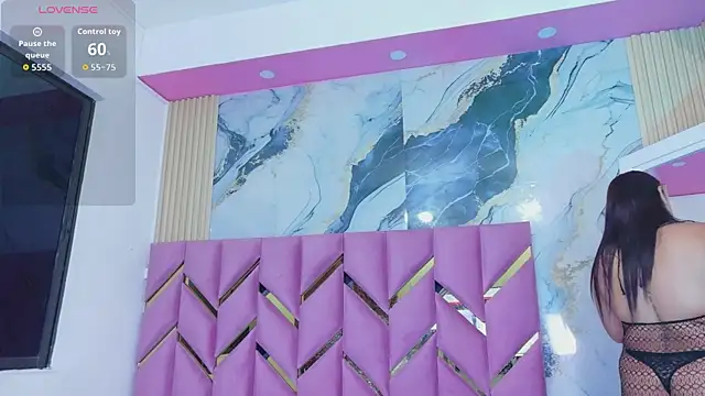 Rizantella online show from 04/15/26, 02:50