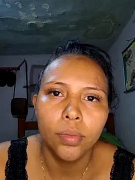 Snapshot of Daniela_Cruz_ chatting on 03/18/26, 08:32 Daniela Cruz online show from 03/18/26, 08:32