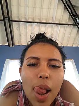 Snapshot of Daniela_Cruz_ chatting on 03/31/26, 03:58 Daniela Cruz online show from 03/31/26, 03:58