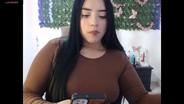 Snapshot of adara_cute_69 chatting on 06/15/26, 07:24 adara cute 69 online show from 06/15/26, 07:24