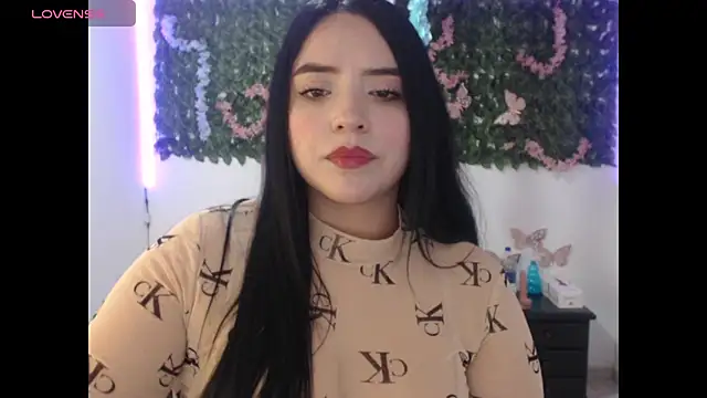 Snapshot of adara_cute_69 chatting on 06/30/26, 07:36 adara cute 69 online show from 06/30/26, 07:36