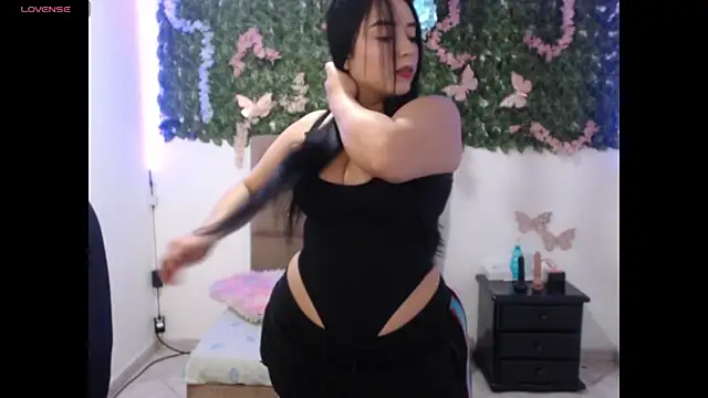 Snapshot of adara_cute_69 chatting on 05/29/26, 08:15 adara cute 69 online show from 05/29/26, 08:15