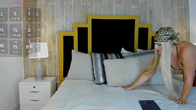 WenFox online show from 02/10/26, 12:04