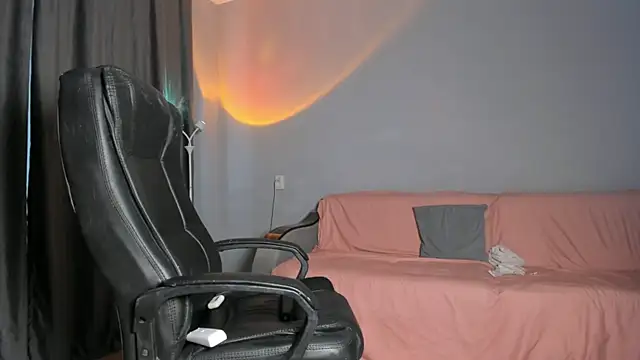 Snapshot of emy_lovee chatting on 03/02/26, 07:15 emy lovee online show from 03/02/26, 07:15