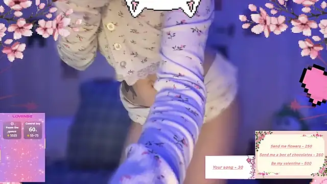 Snapshot of DellaCampbell chatting on 02/13/26, 12:49 DellaCampbell online show from 02/13/26, 12:49