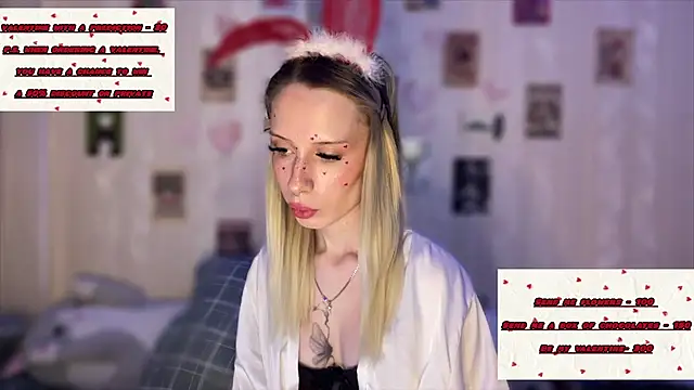 Snapshot of DellaCampbell chatting on 02/14/26, 01:44 DellaCampbell online show from 02/14/26, 01:44