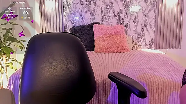 ChloeeMasonn online show from 02/20/26, 11:01