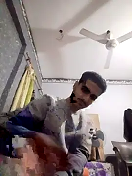 Snapshot of Medo_king1 chatting on 02/06/26, 03:08 Medo king1 online show from 02/06/26, 03:08