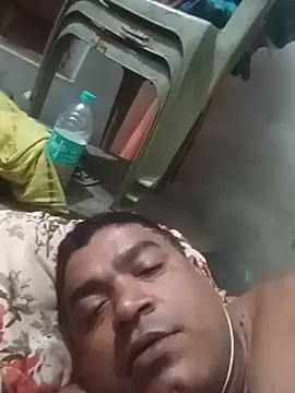 Snapshot of deshilnd chatting on 06/18/26, 10:04 deshilnd online show from 06/18/26, 10:04
