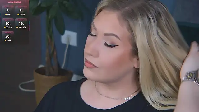 Snapshot of OndinaNoire chatting on 03/01/26, 07:14 OndinaNoire online show from 03/01/26, 07:14