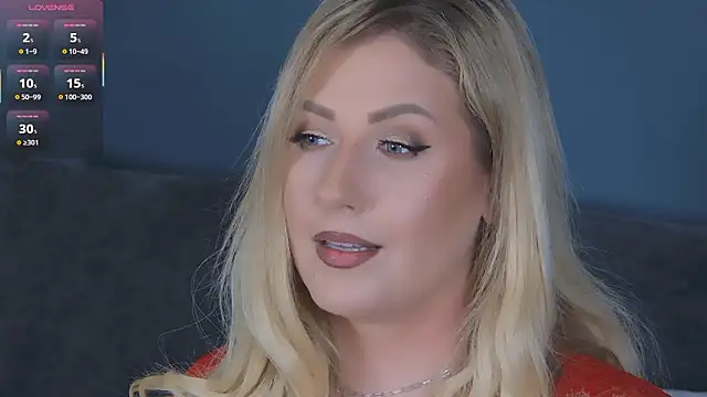 Snapshot of OndinaNoire chatting on 02/05/26, 07:10 OndinaNoire online show from 02/05/26, 07:10