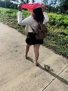 Adina Skaly online show from 04/17/26, 10:01