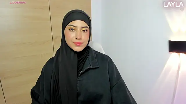 Snapshot of LAY_LA_ chatting on 02/16/26, 09:56 LAY LA online show from 02/16/26, 09:56