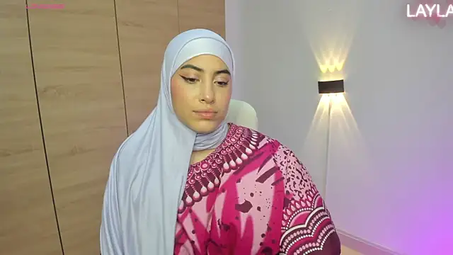 LAY LA  online show from 04/21/26, 10:16