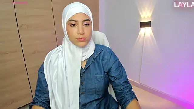 LAY LA  online show from 04/23/26, 09:05