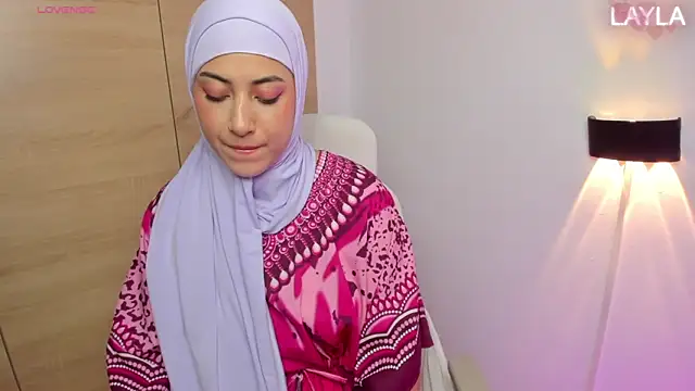 Snapshot of LAY_LA_ chatting on 02/11/26, 03:34 LAY LA online show from 02/11/26, 03:34