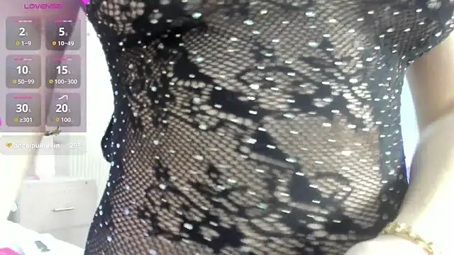 lizzyrossie online show from 05/17/26, 10:10