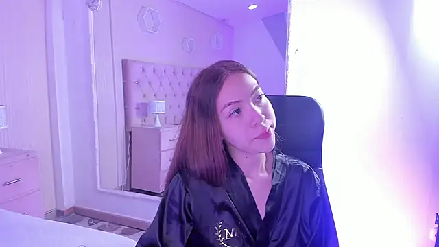 Snapshot of lizzyrossie chatting on 02/10/26, 01:32 lizzyrossie online show from 02/10/26, 01:32