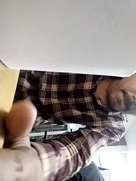 Snapshot of manishk0 chatting on 02/05/26, 08:26 manishk0 online show from 02/05/26, 08:26