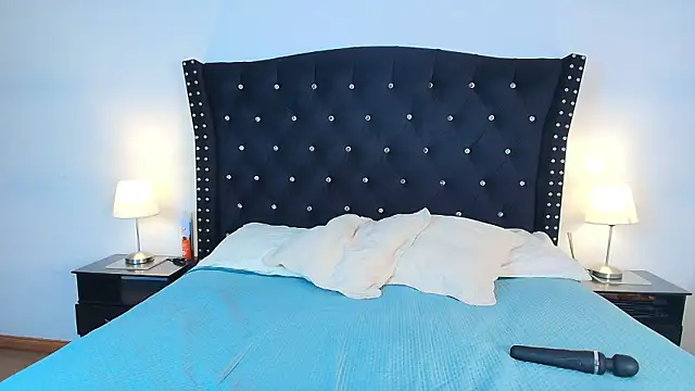 Snapshot of Megan__Honey chatting on 02/09/26, 07:23 Megan Honey online show from 02/09/26, 07:23