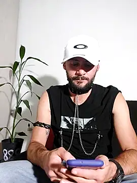 Snapshot of Erickpritz_xh chatting on 03/18/26, 03:09 Erickpritz xh online show from 03/18/26, 03:09