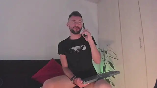 Snapshot of Erickpritz_xh chatting on 04/05/26, 07:20 Erickpritz xh online show from 04/05/26, 07:20